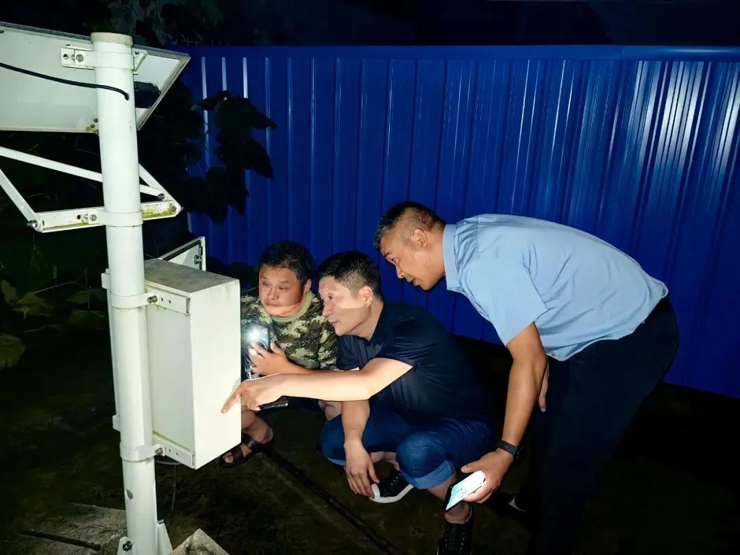 南阳暴雨红色预警转移群众_河南暴雨气象预警_邓州市天气预报